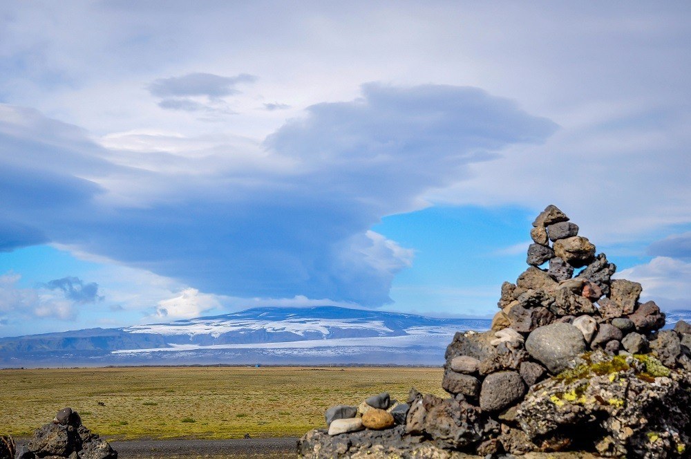 The landscape of Iceland will take your breath away. Take a look at this travel itinerary for driving the Ring Road.