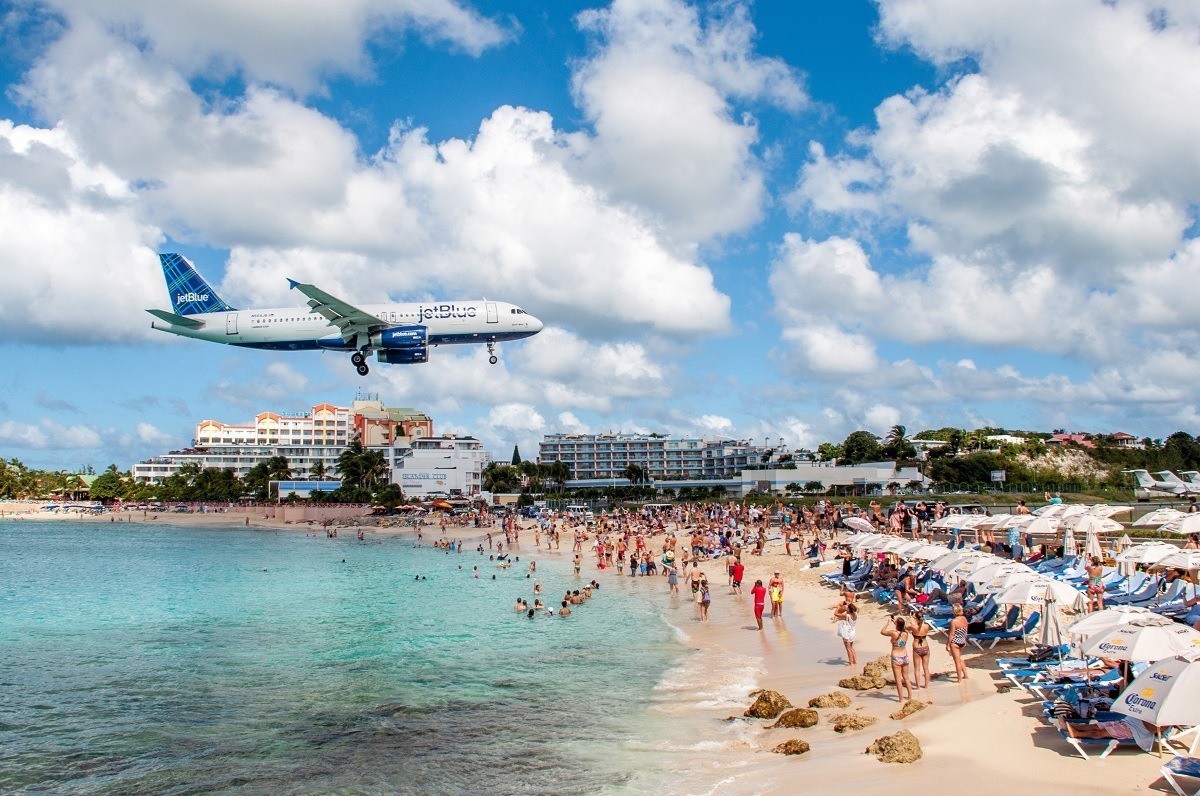 Jet approaching Maho Beach St Maarten