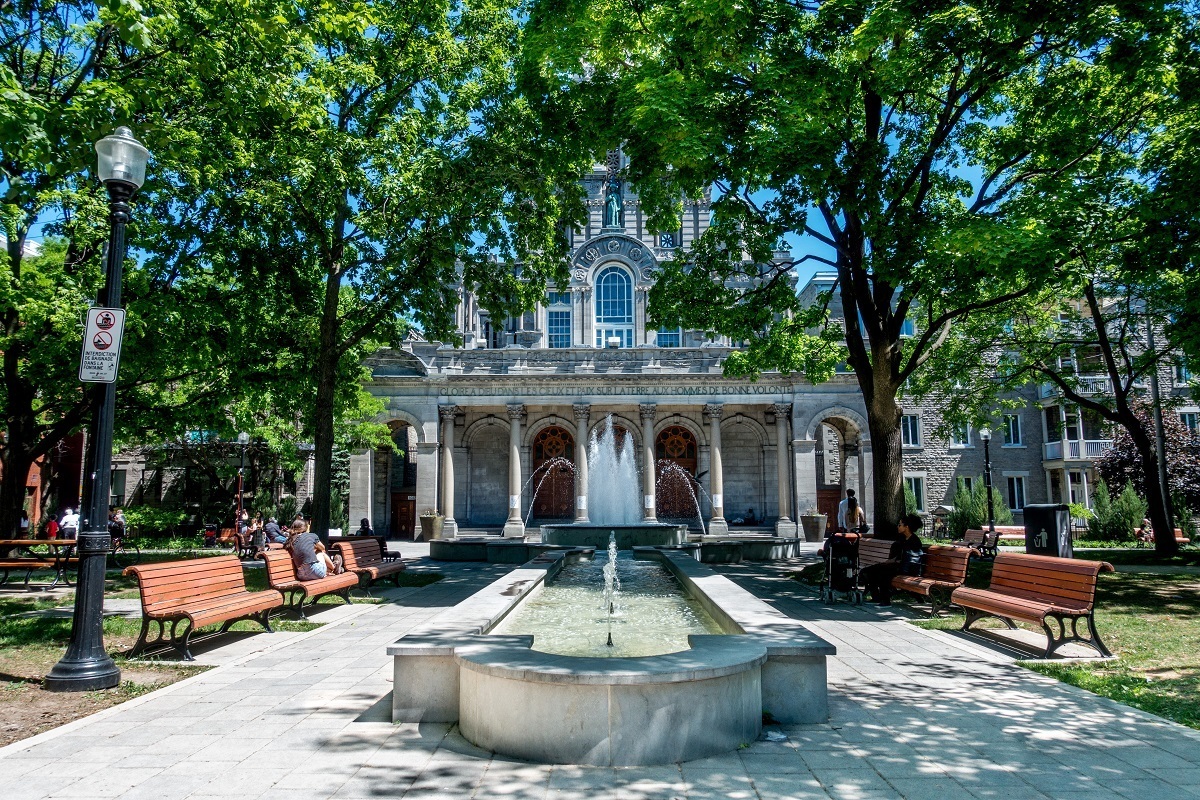 Fountain and benches in Parc Lahaie in Montreal Canada