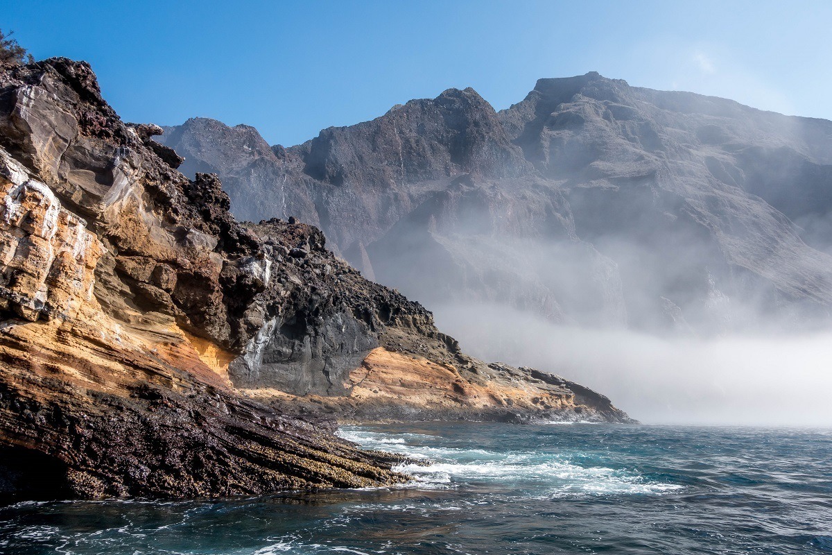 Cliffs leading to the ocean 