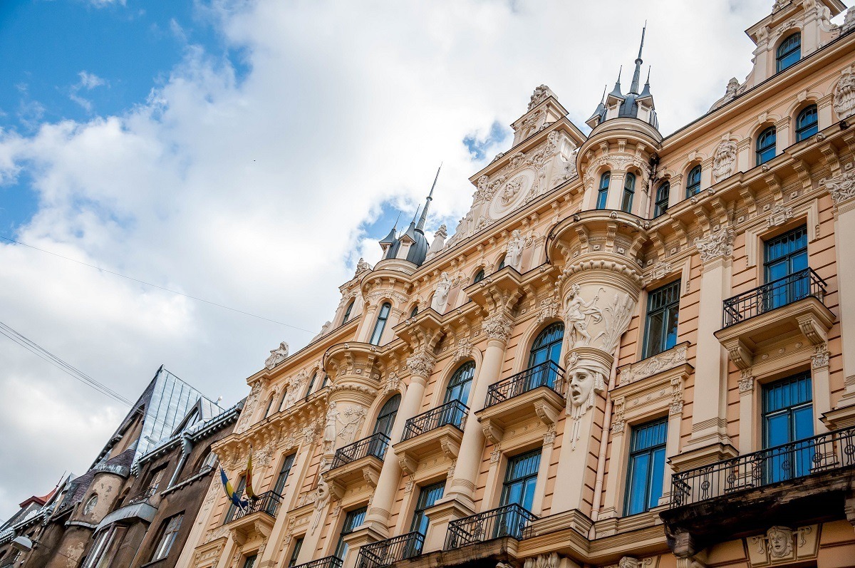 Example of Art Nouveau Riga, a building with carved faces